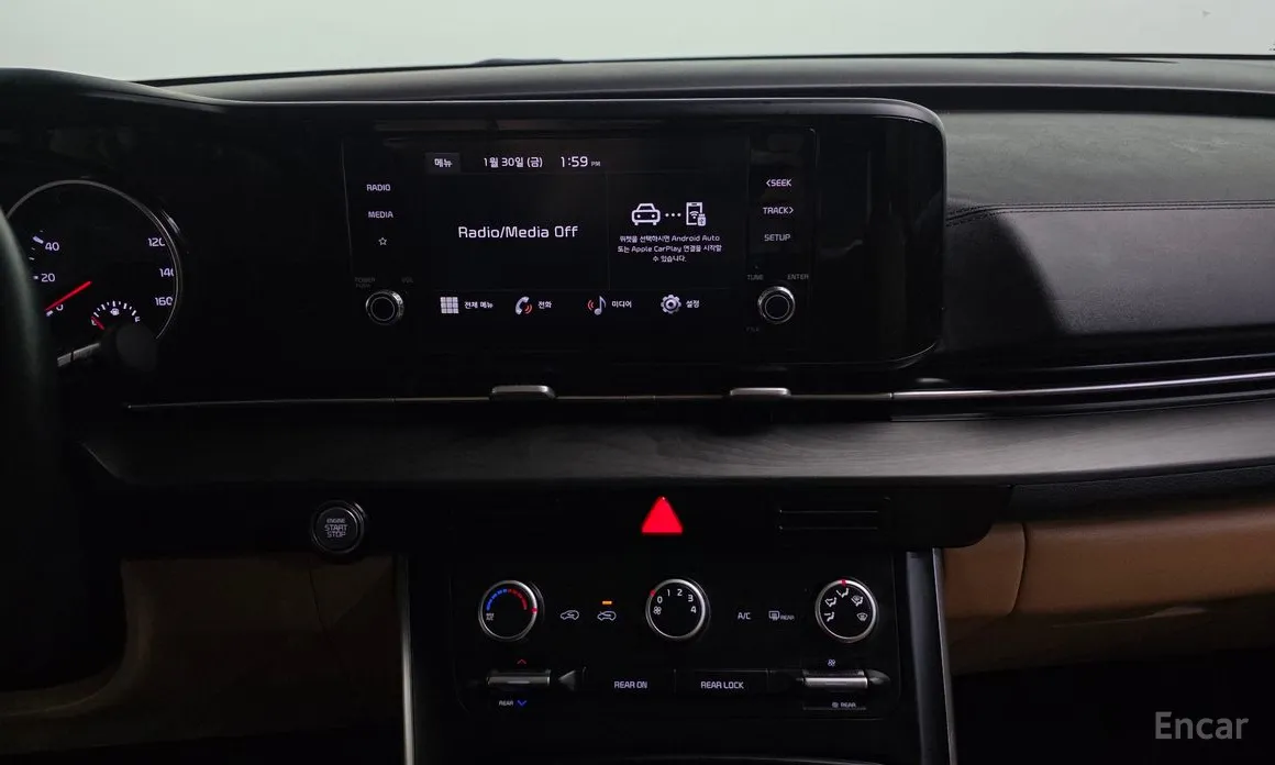 Фото 15 - Kia Carnival