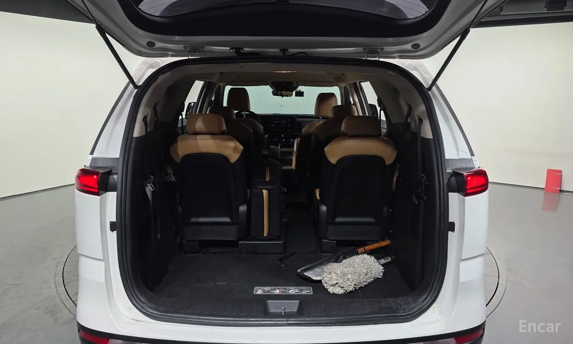 Фото 20 - Kia Carnival