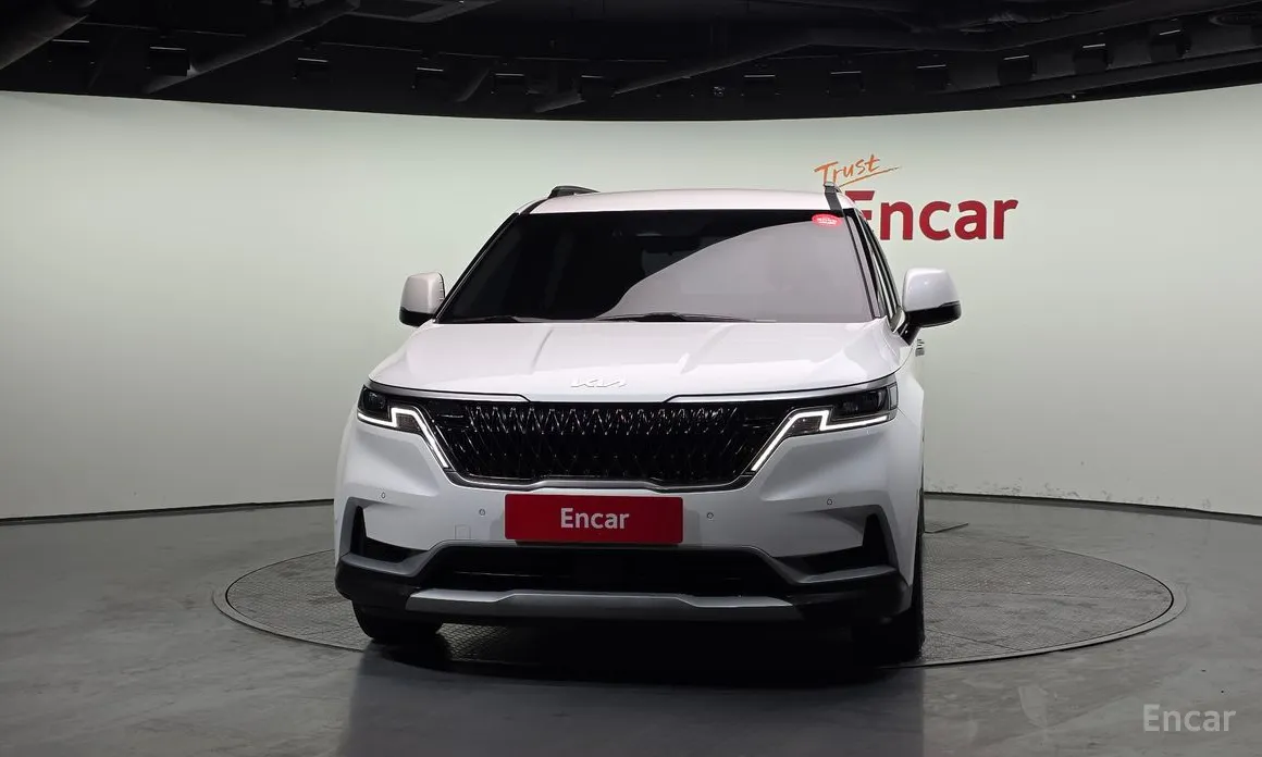 Фото 3 - Kia Carnival