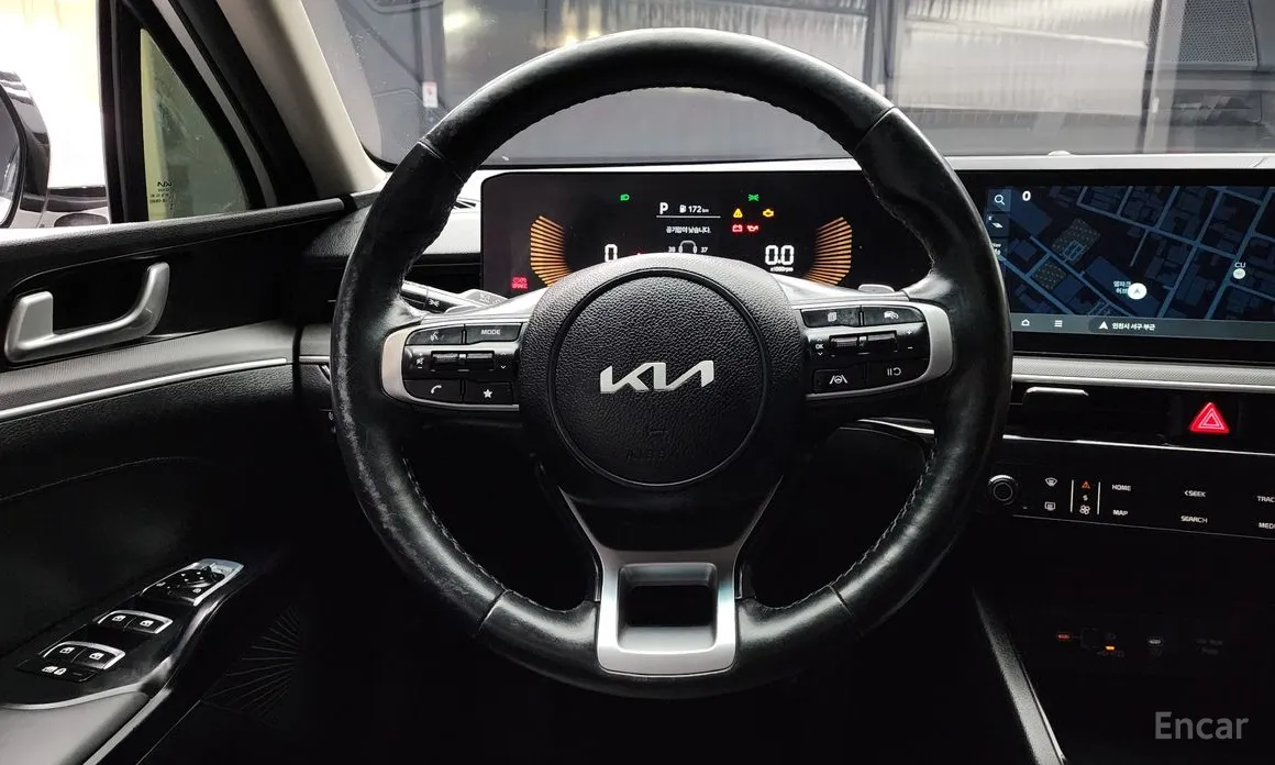 Фото 13 - Kia K5