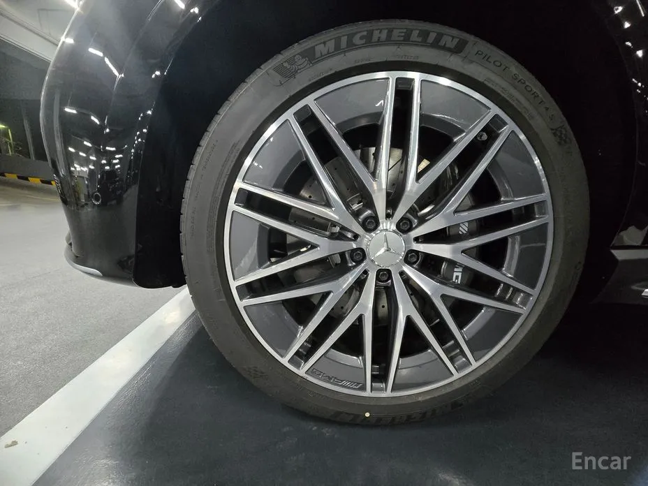 Фото 12 - Mercedes-Benz GLE-Class