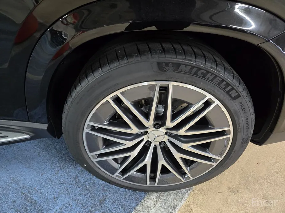 Фото 6 - Mercedes-Benz GLE-Class