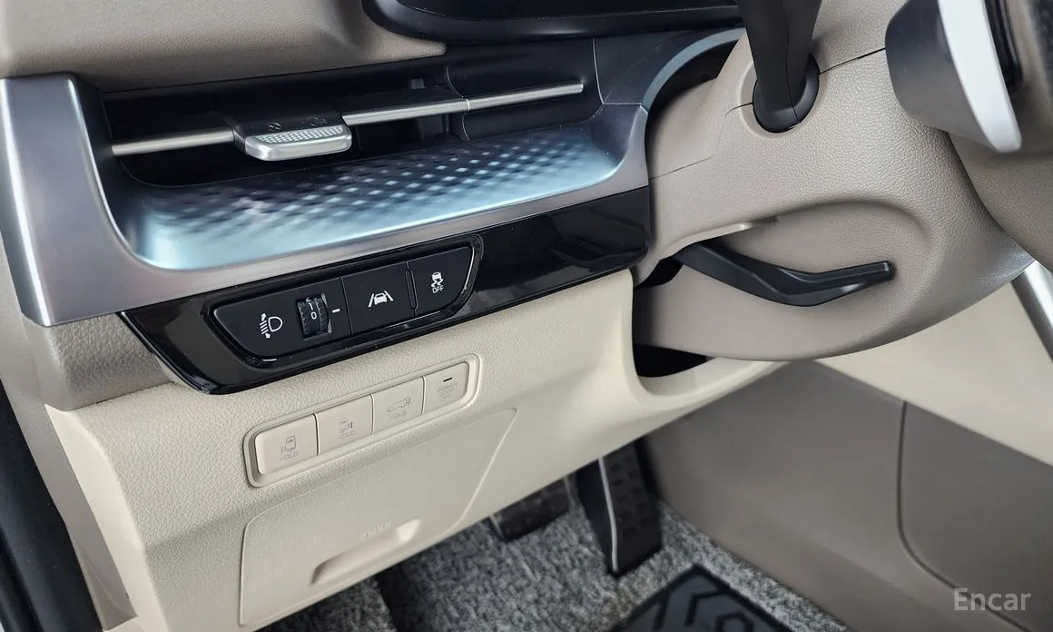 Фото 14 - Kia Carnival