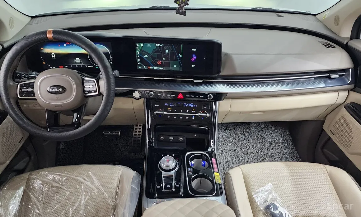 Фото 7 - Kia Carnival
