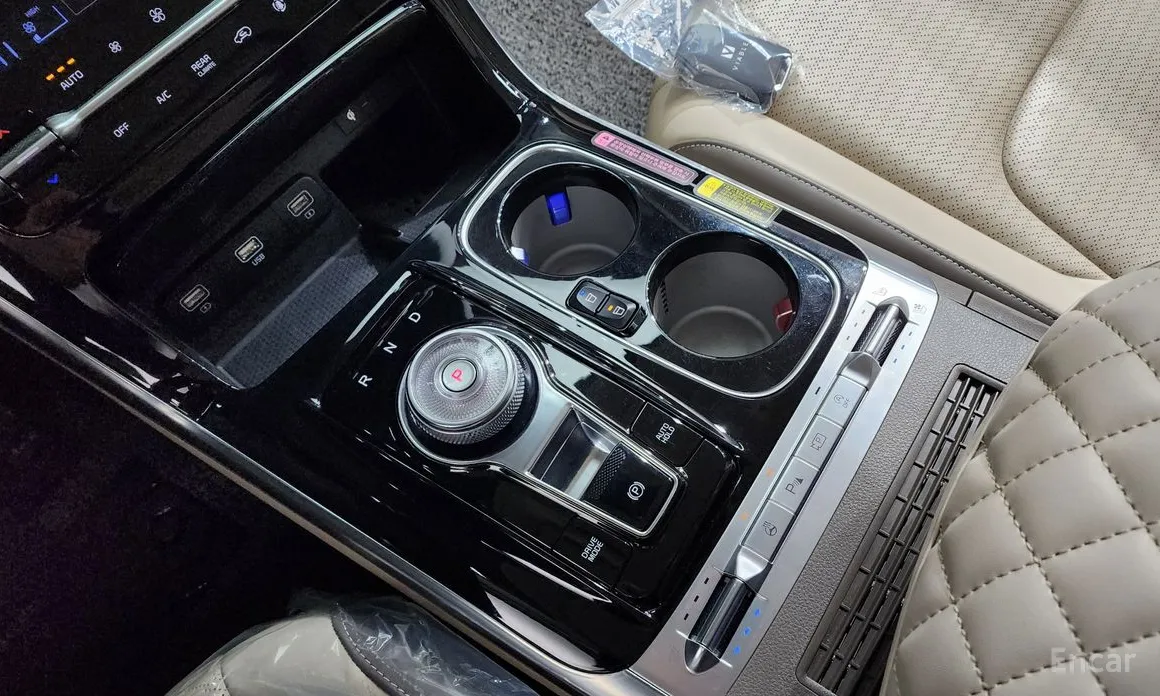 Фото 9 - Kia Carnival