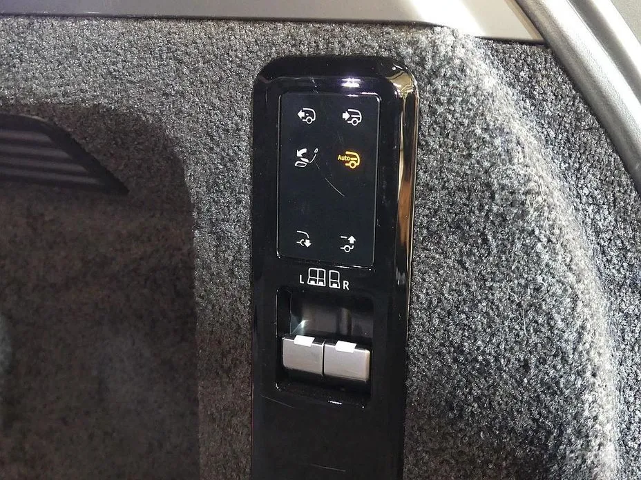 Фото 19 - Land Rover Range Rover