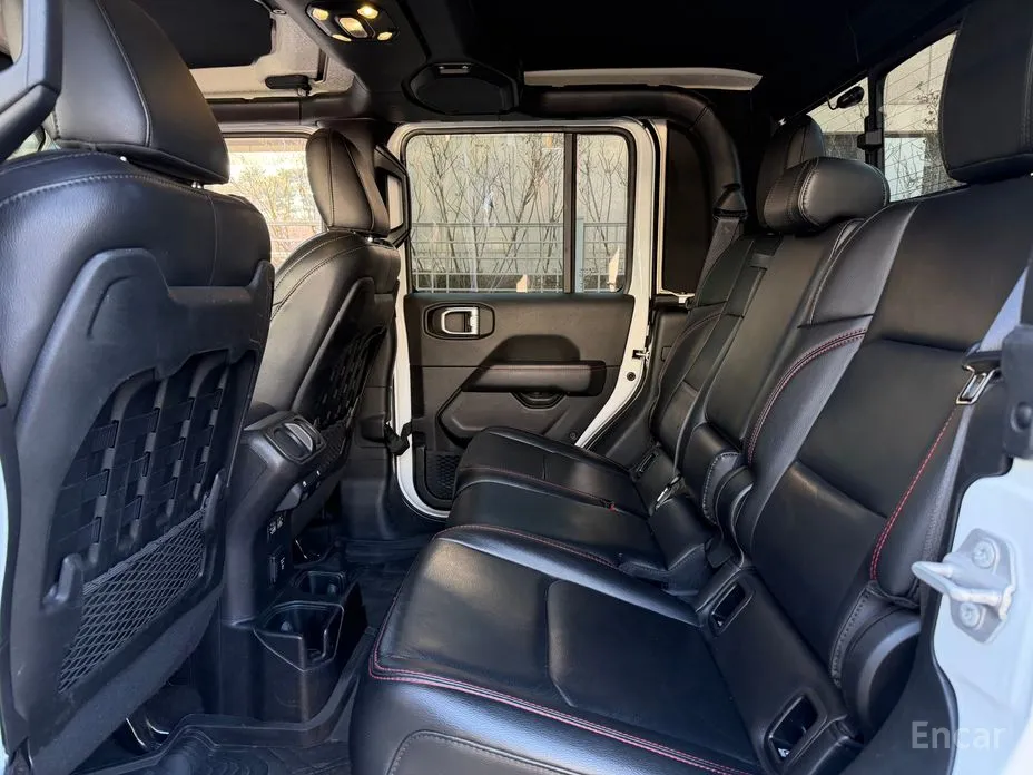 Фото 11 - Jeep Gladiator