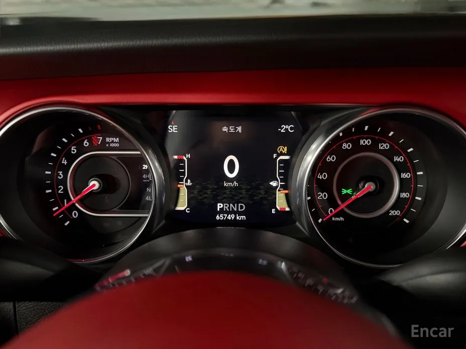 Фото 8 - Jeep Gladiator