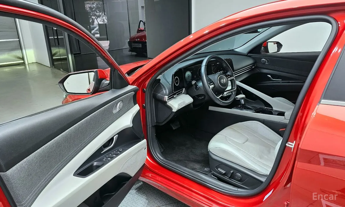 Фото 10 - Hyundai Avante