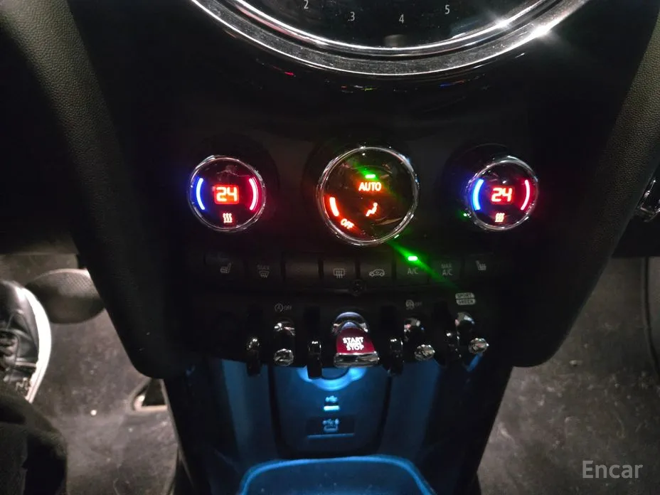 Фото 10 - Mini Cooper