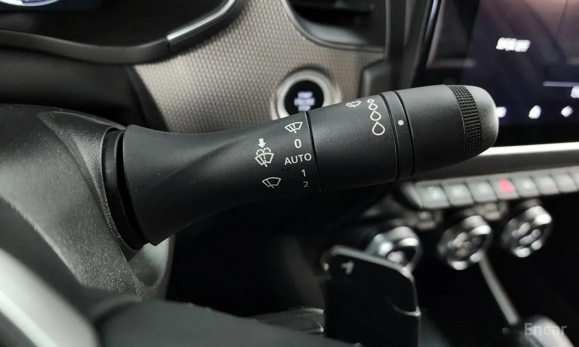 Фото 18 - Renault XM3