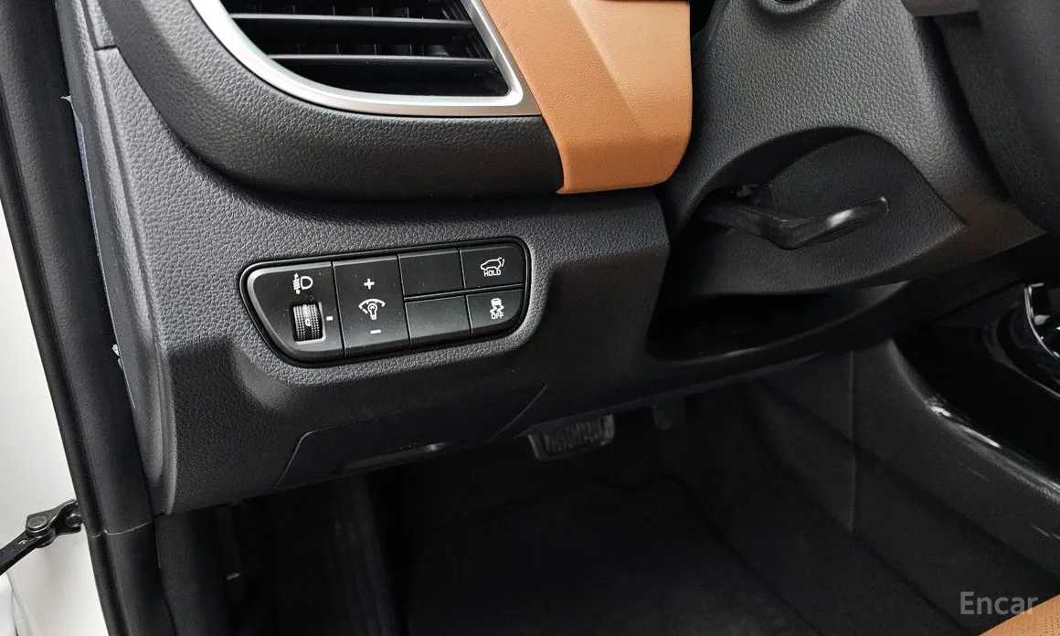 Фото 14 - Kia Seltos