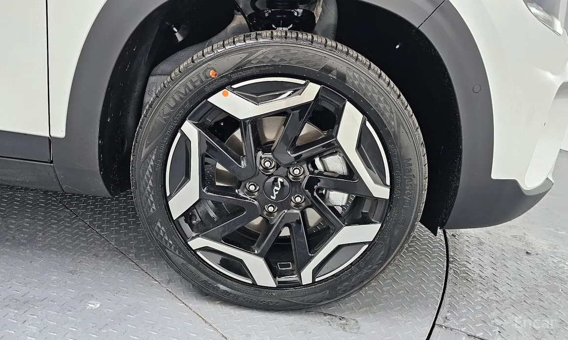 Фото 5 - Kia Seltos