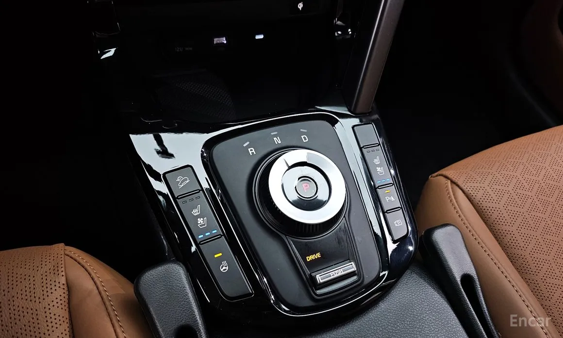 Фото 9 - Kia Seltos