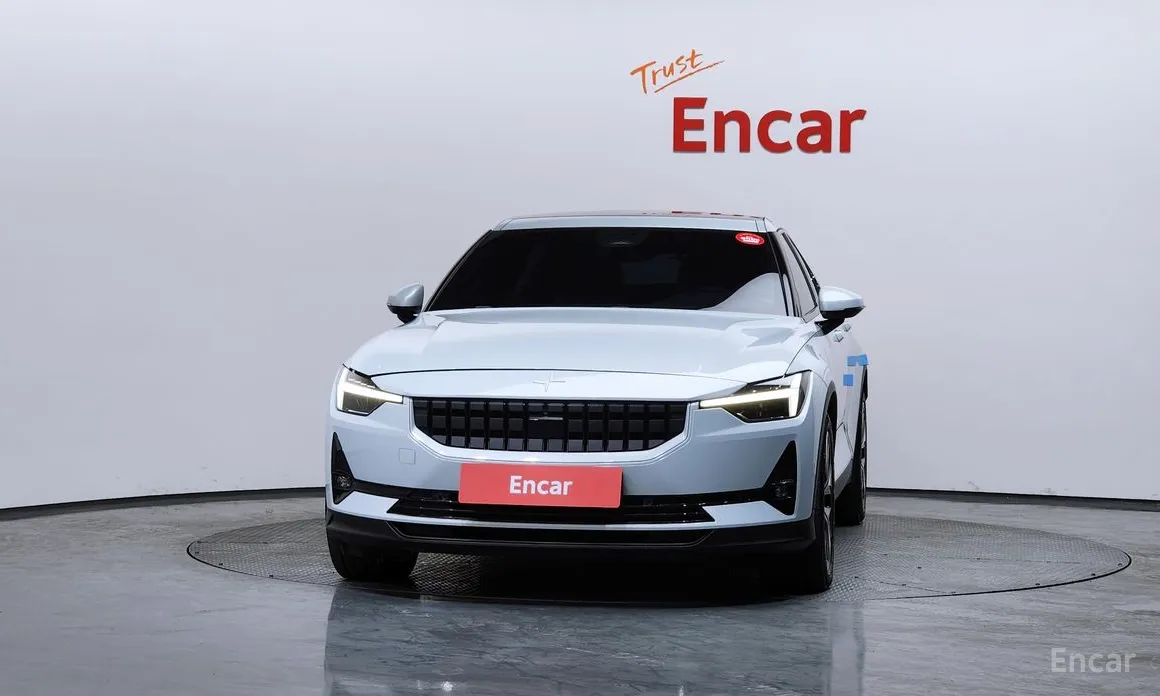 Фото 3 - Polestar 2