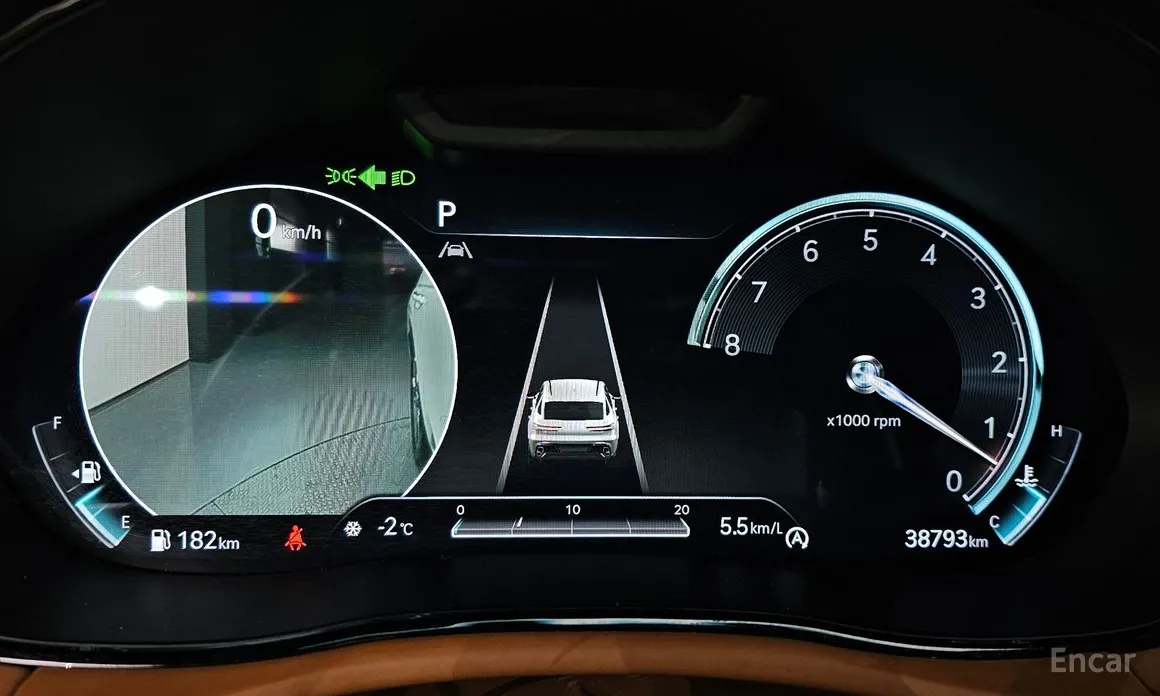 Фото 8 - Genesis GV70