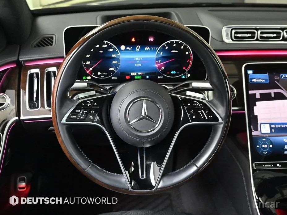 Фото 13 - Mercedes-Benz S-Class