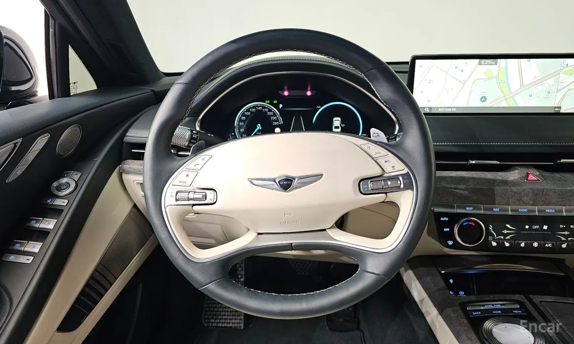 Фото 13 - Genesis G80