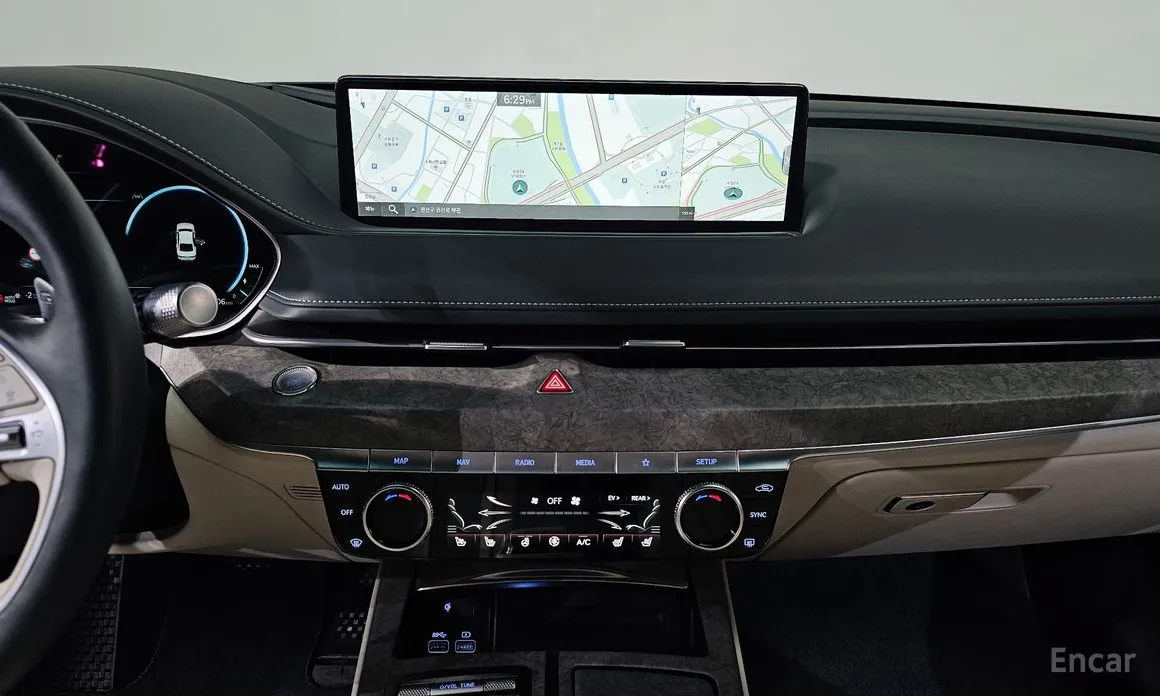 Фото 14 - Genesis G80