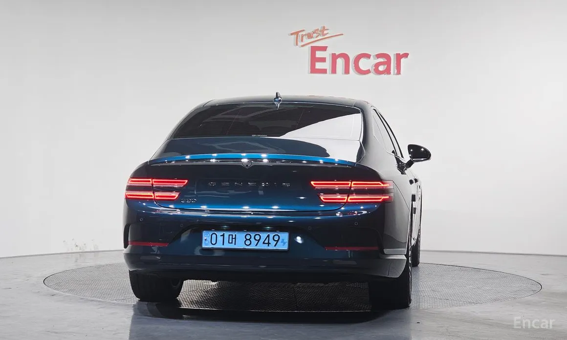 Фото 4 - Genesis G80