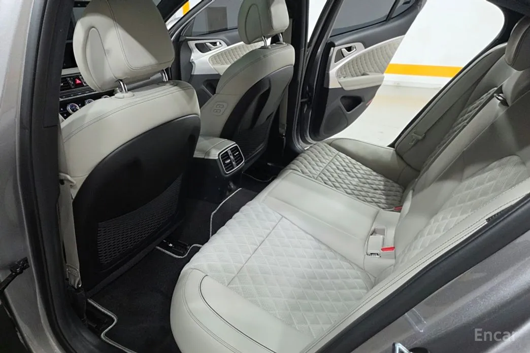 Genesis G70 2020 Gasoline 2.0T 4WD