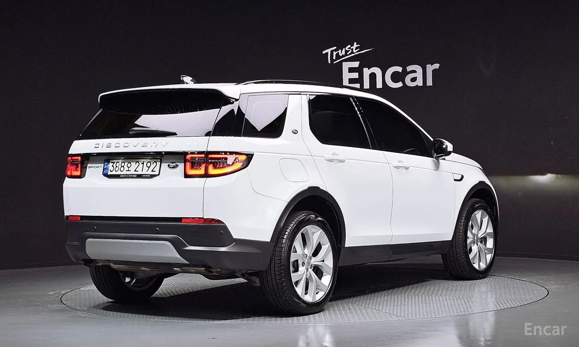 Фото 2 - Land Rover Discovery Sport