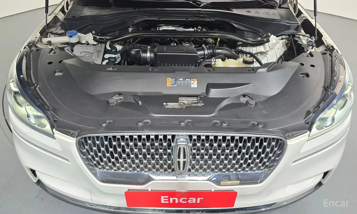 Фото 6 - Lincoln Aviator