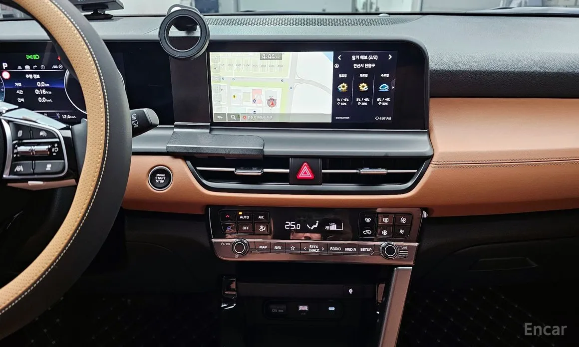 Фото 19 - Kia Seltos