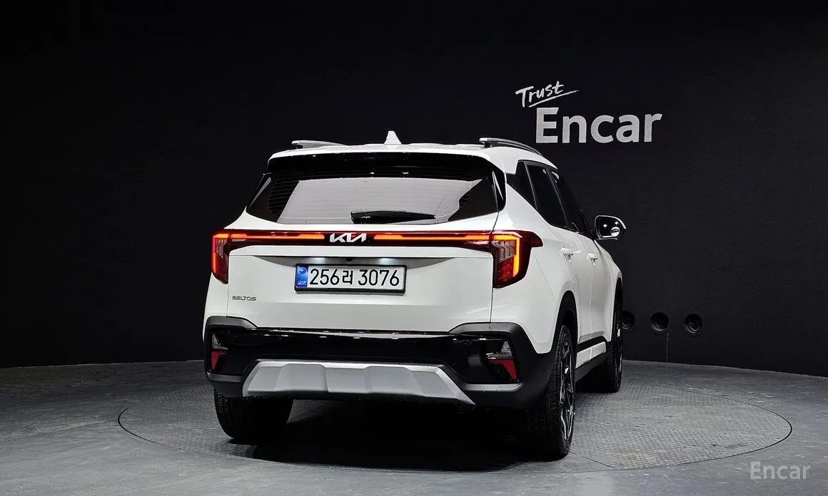 Фото 4 - Kia Seltos