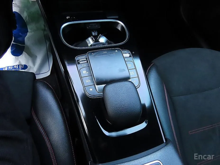 Фото 12 - Mercedes-Benz CLA-Class