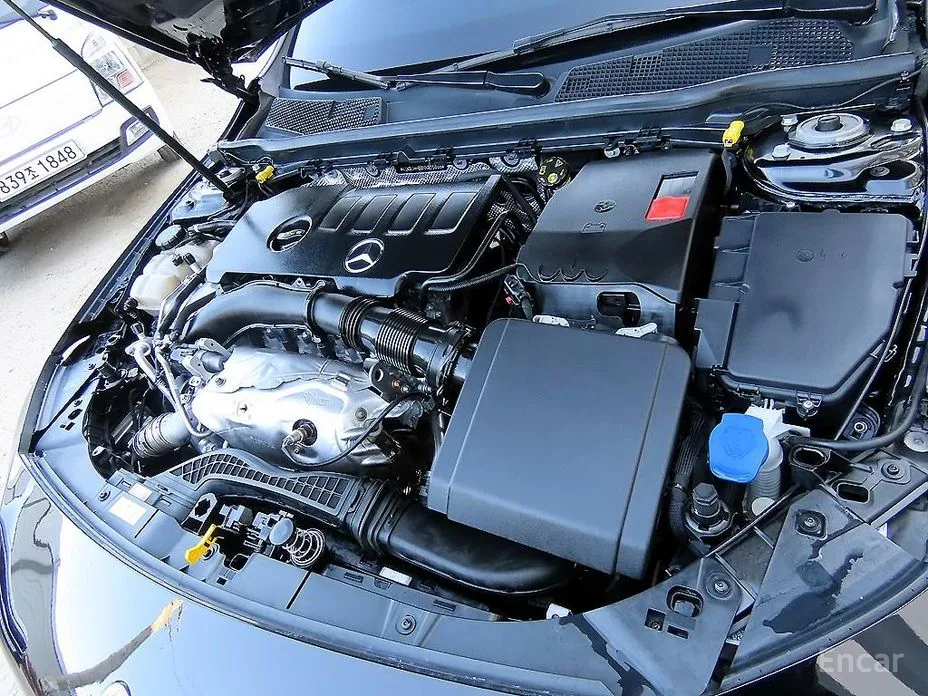 Фото 18 - Mercedes-Benz CLA-Class