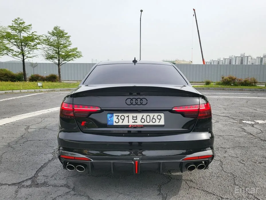 Фото 3 - Audi S4