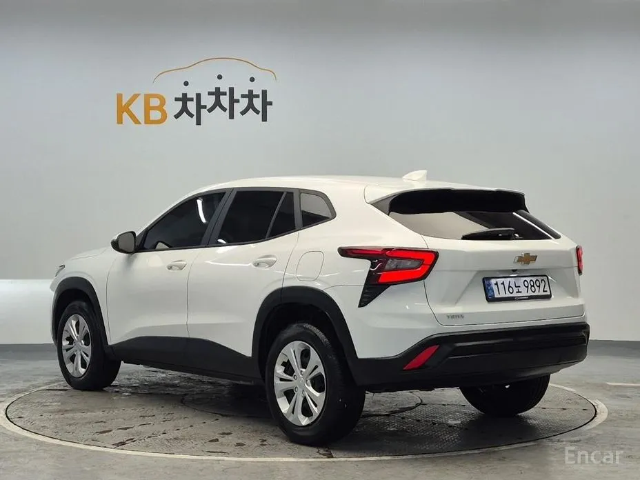 Фото 2 - Chevrolet Trax