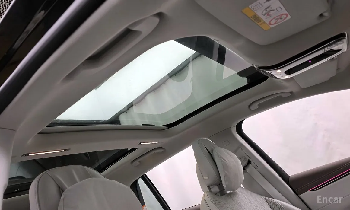 Фото 17 - Mercedes-Benz EQS