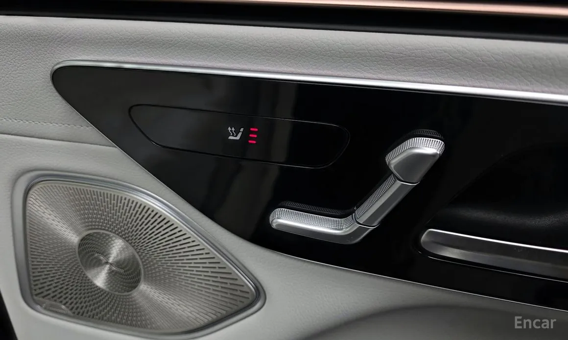 Фото 18 - Mercedes-Benz EQS