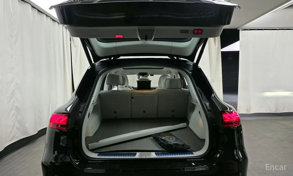 Фото 20 - Mercedes-Benz EQS