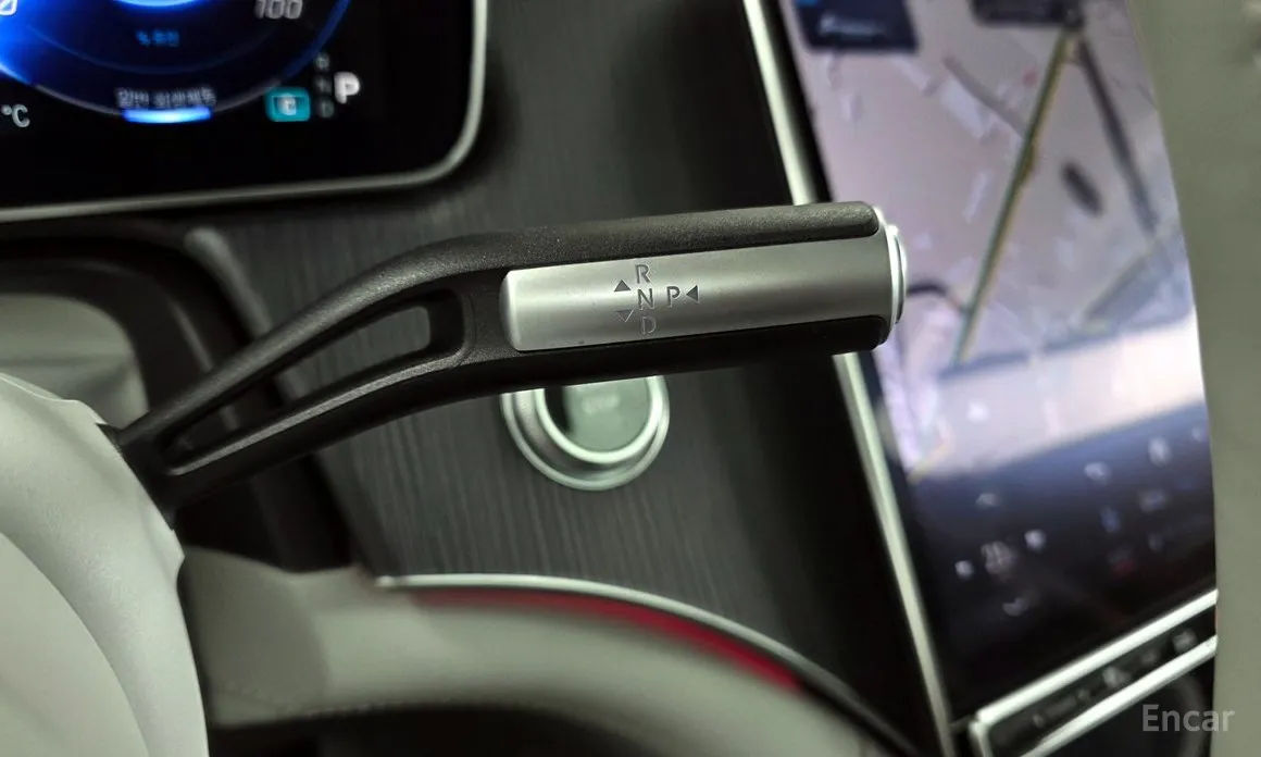 Фото 9 - Mercedes-Benz EQS