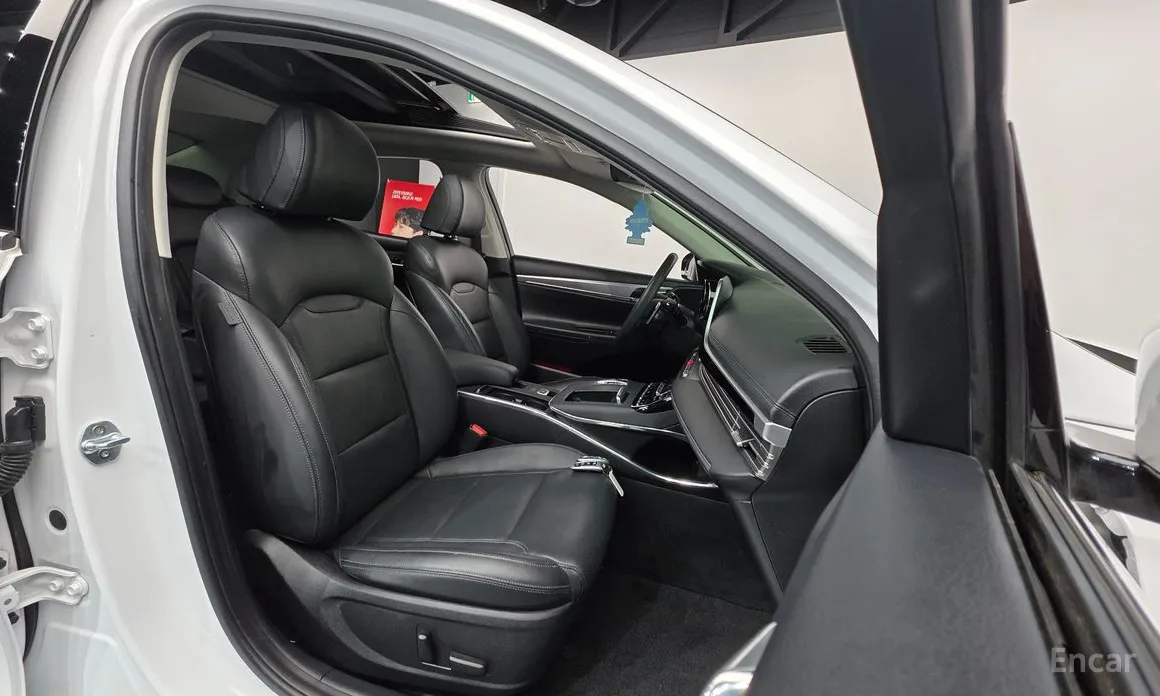 Фото 10 - Hyundai Grandeur