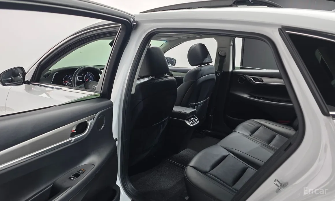 Фото 17 - Hyundai Grandeur