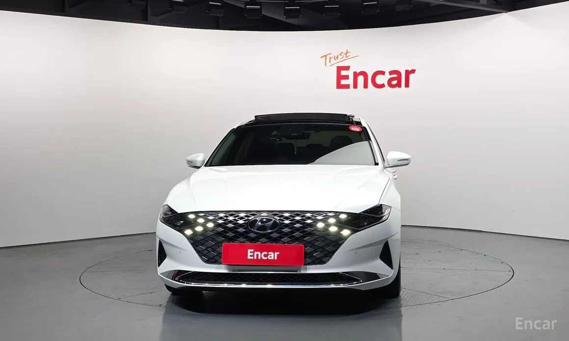 Фото 3 - Hyundai Grandeur