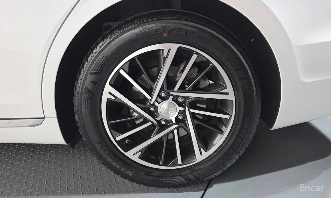 Фото 5 - Hyundai Grandeur