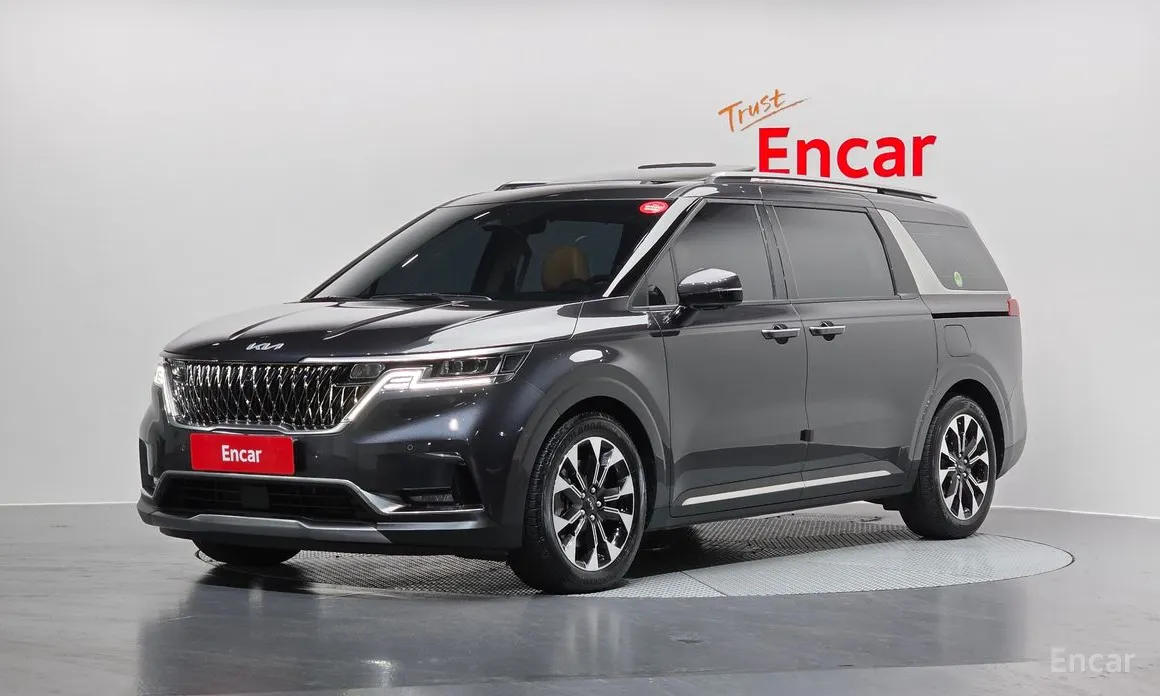 Фото 1 - Kia Carnival