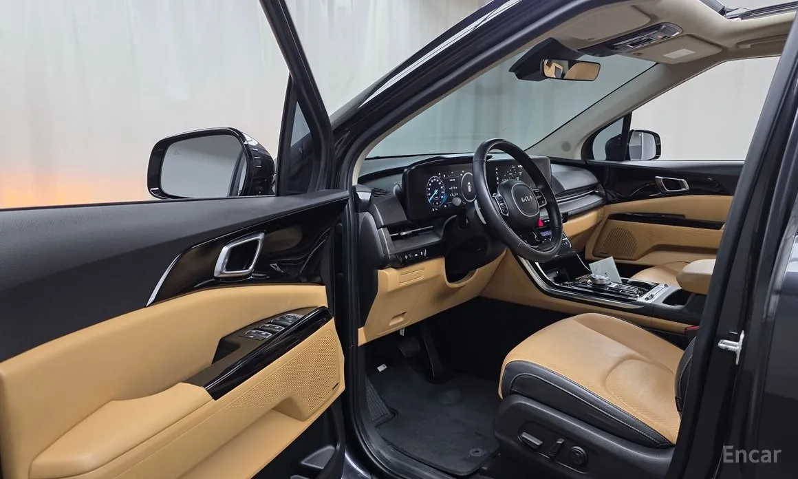 Фото 10 - Kia Carnival