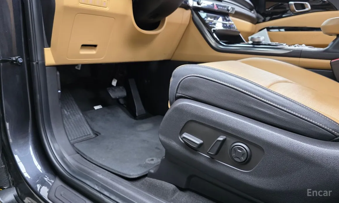 Фото 17 - Kia Carnival