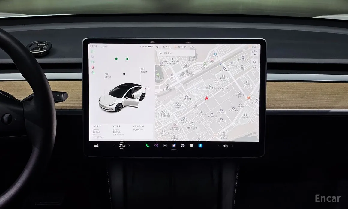 Фото 14 - Tesla Model 3