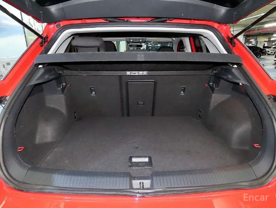 Фото 17 - Volkswagen T-Roc