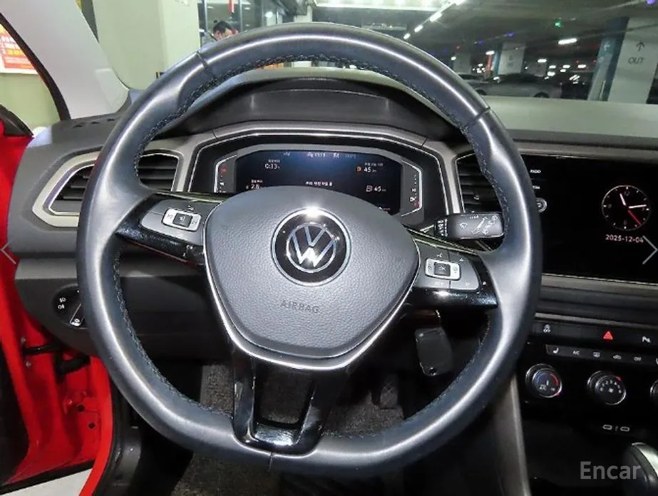 Фото 8 - Volkswagen T-Roc