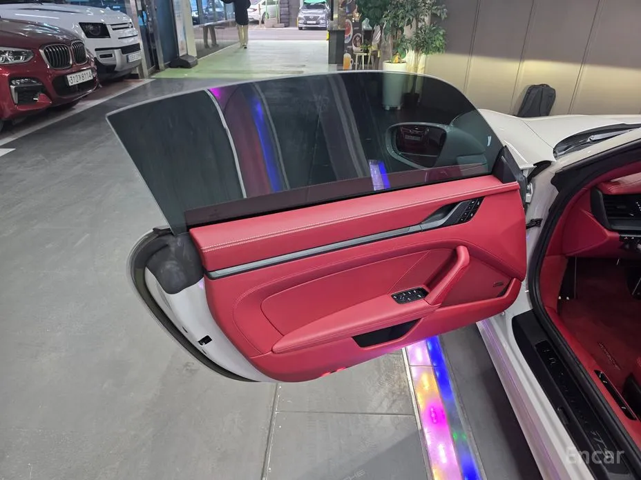 Фото 11 - Porsche 911