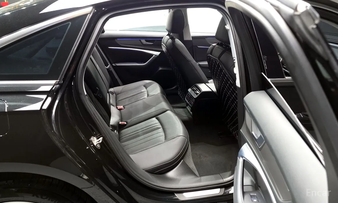 Фото 12 - Audi A6