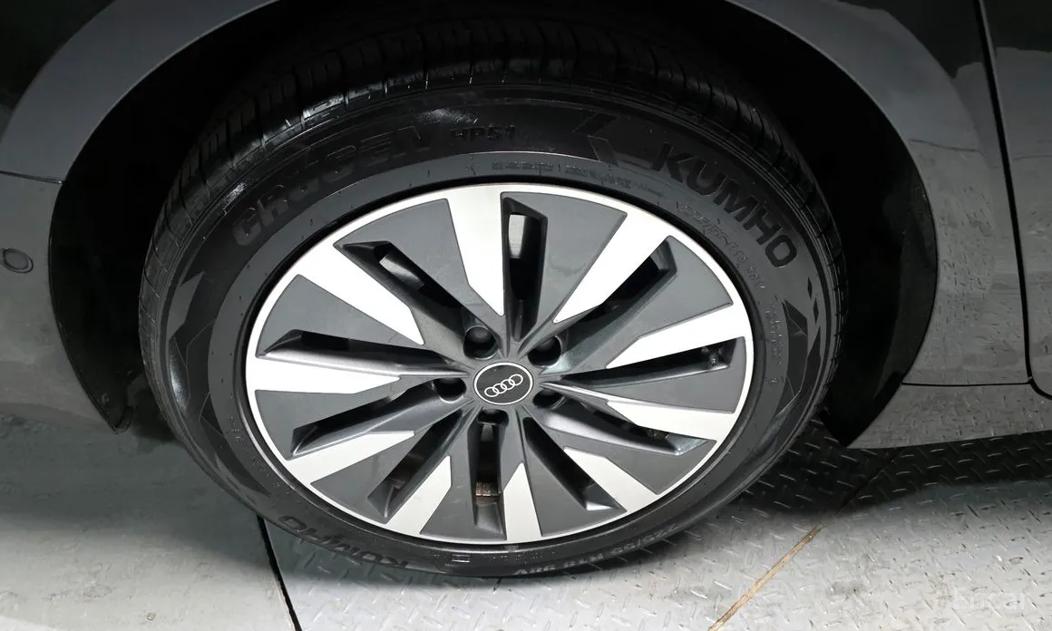 Фото 5 - Audi A6